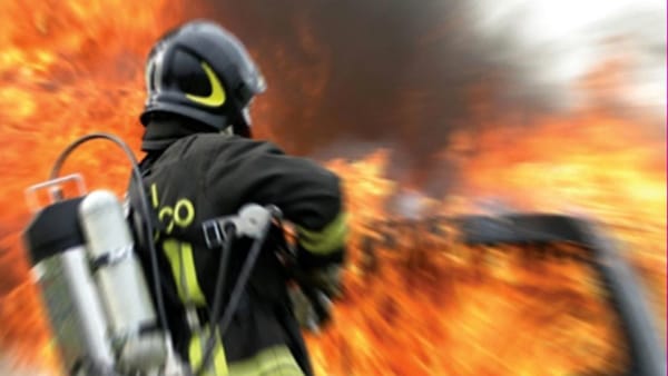 Incendio nelle campagne tra Irsina e Tricarico, perde la vita un uomo