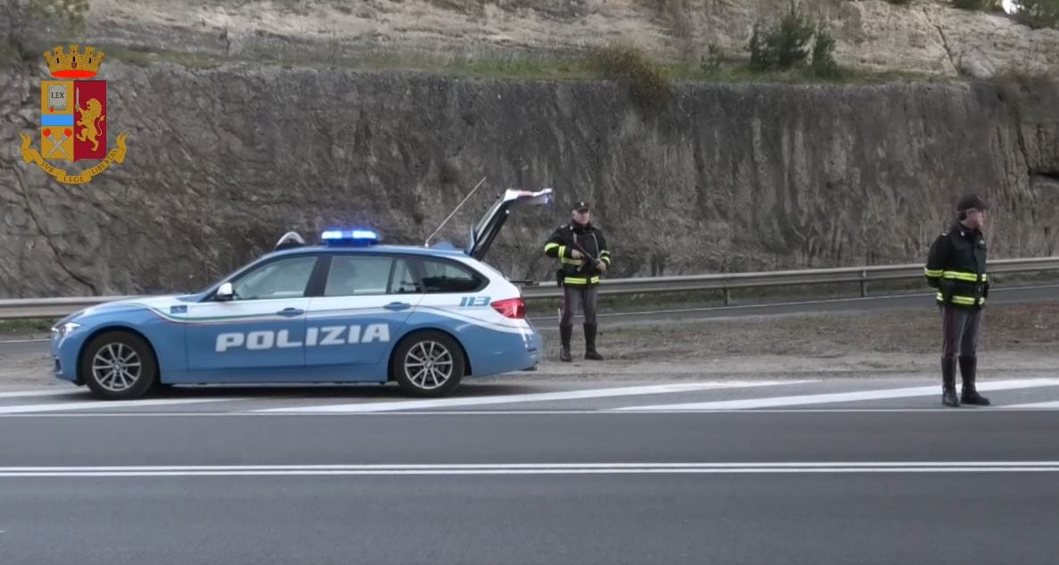 Alla guida sotto l’effetto dell’alcol, la Polstrada di Matera ritira la patente a un 32enne