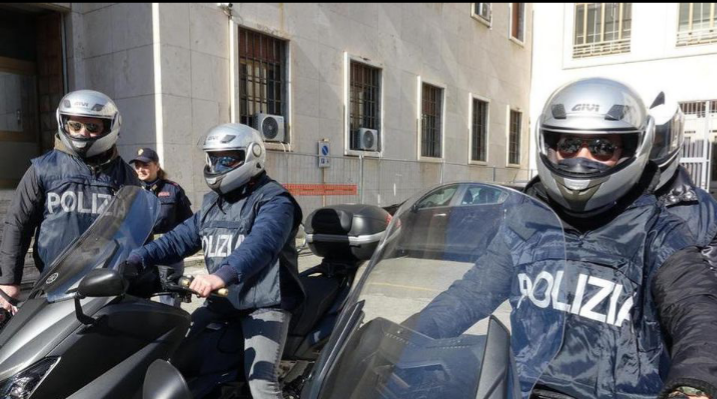 A Taranto con nove stecche di hashish, 38enne del Materano denunciato per spaccio e per aver violato le misure per il contenimento della diffusione del Covid-19
