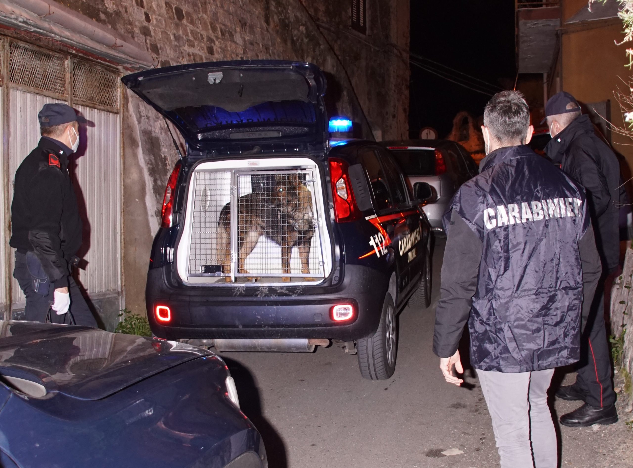 Eroina, cocaina e marijuana sulla costa metapontina dall’Albania. 18 arresti nell’operazione Metalba del R.O.S.