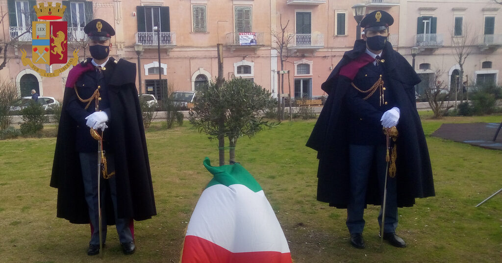 Anniversario della morte dell’ex Questore di Fiume Giovanni Palatucci, a Matera la Polizia di Stato lo ricorda con un ulivo