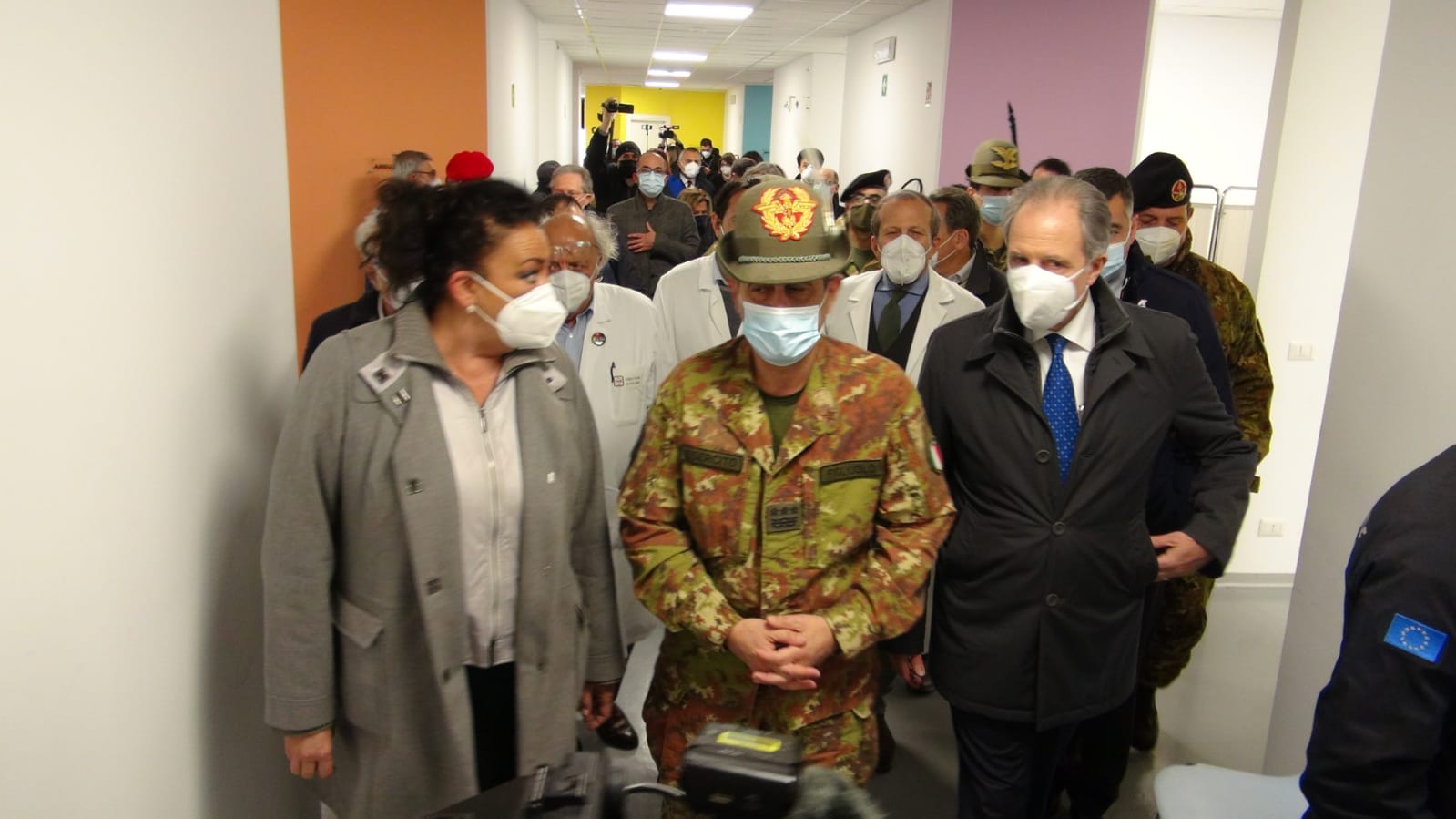 Il Generale Figliuolo ha visitato gli hub vaccinali di Matera e Potenza