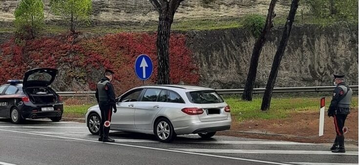 Matera, evade dai domiciliari con il braccialetto elettronico, scatta l’allarme: 70enne arrestato dai Carabinieri