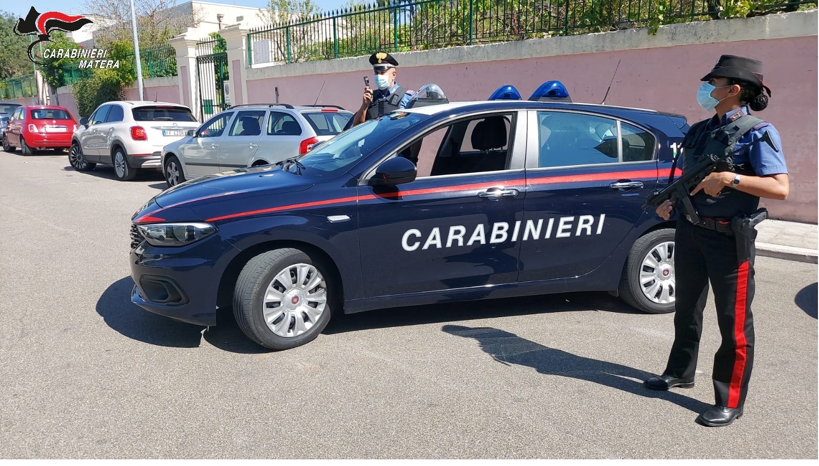 Matera, ruba un telefonino da un’auto parcheggiata nei pressi dell’ospedale. 57enne arrestato dai Carabinieri