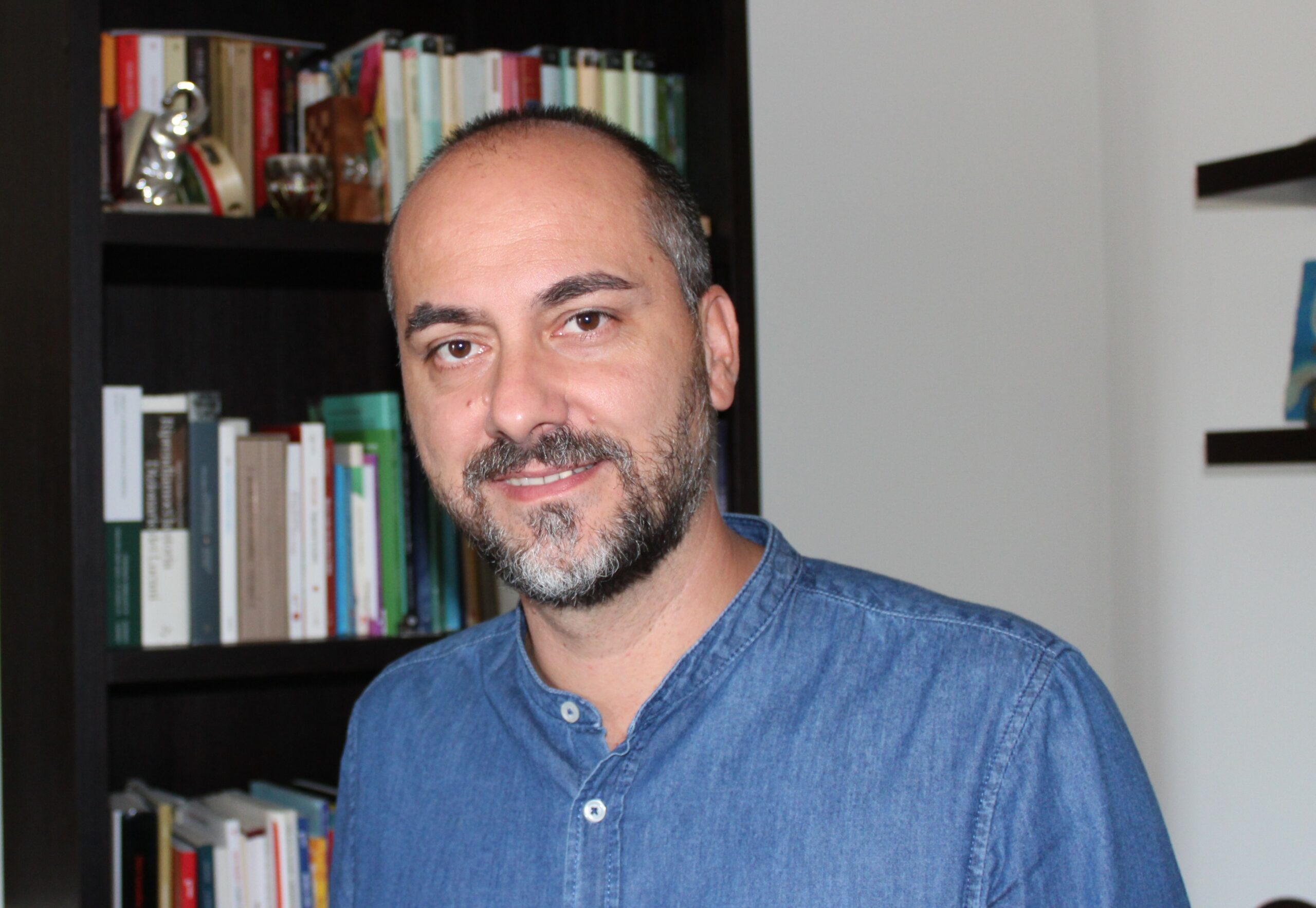 Il 18 a Genova presentazione del romanzo “Di spalle al vento” del giornalista Gianluca Bruno