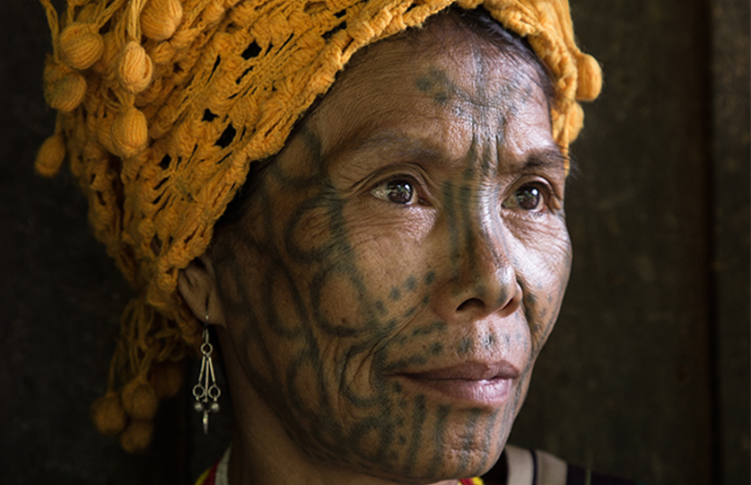 “Le ultime donne tatuate del Myanmar”, mostra fotografica a cura di Antonello Di Gennaro Art director Matera International Photography