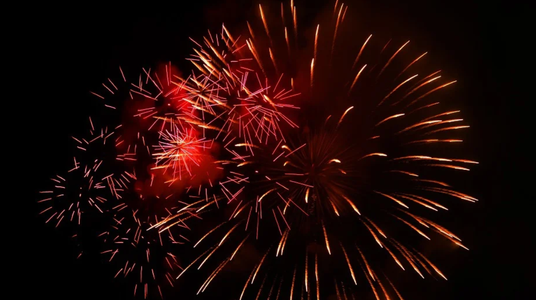 Matera, nella notte di Capodanno botti e fuochi d’artificio nonostante l’ordinanza del sindaco Bennardi