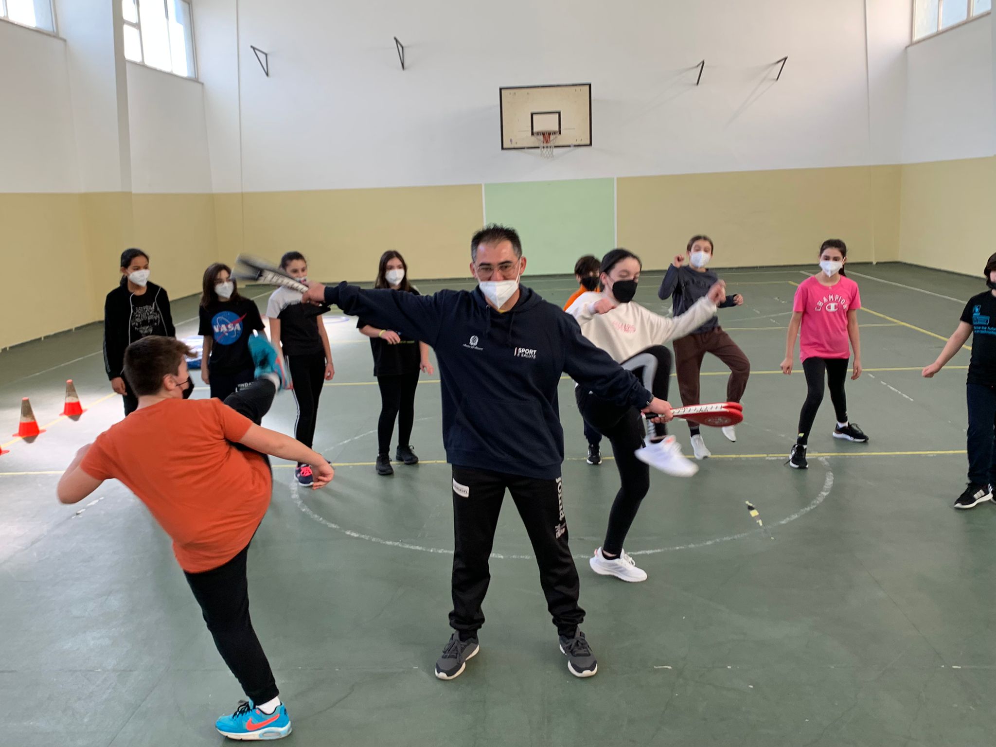 Progetto Scuola Attiva Junior, istituto Minozzi-Festa di Matera: introduzione alla pratica sportiva del taekwondo con il tecnico federale Diego Valente