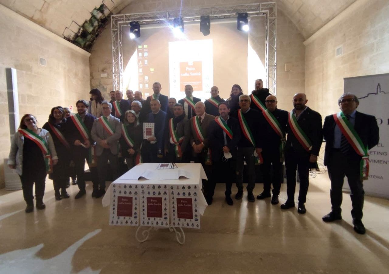 Firmato il patto sulla sanità dei Sindaci della provincia di Matera
