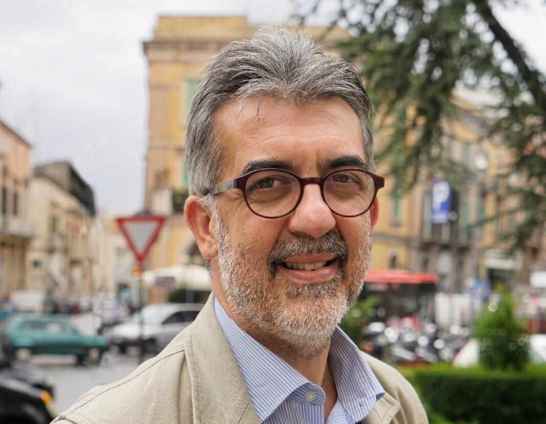 EcocNews presenta “Il paradosso urbano” di Paolo Verri: presentazione domani, 7 aprile, da Area8 a Matera