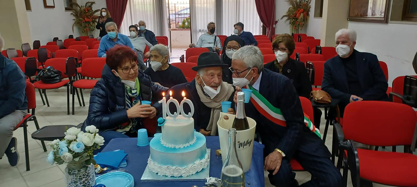 Garaguso, il Consiglio comunale festeggia i cento anni del concittadino Giacomo Santoro