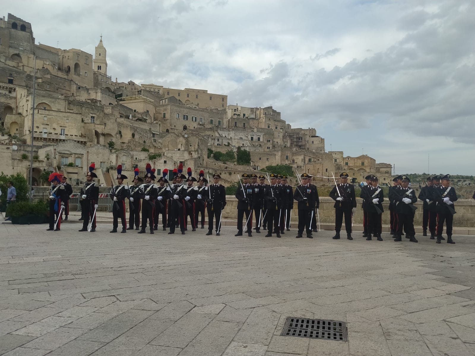 Matera festeggia l’Arma dei Carabinieri:  in piazza San Pietro Caveoso le celebrazioni del 208° Anniversario della Fondazione
