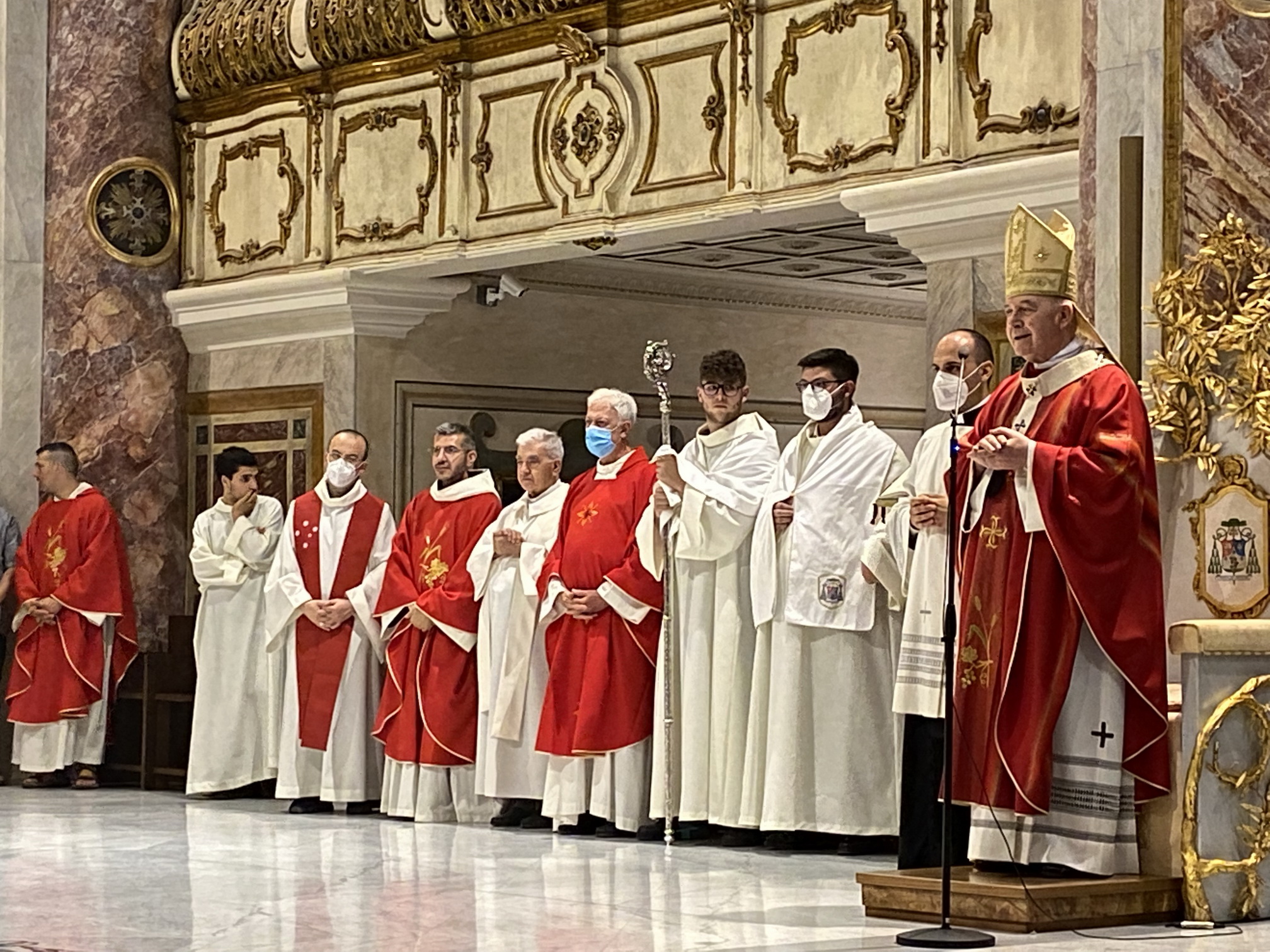 Mons. Ligorio Metropolita di Basilicata a Matera per la novena di Maria Santissima della Bruna