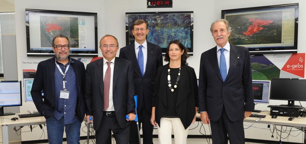 Il ministro Vittorio Colao in visita al Polo Spaziale di Matera