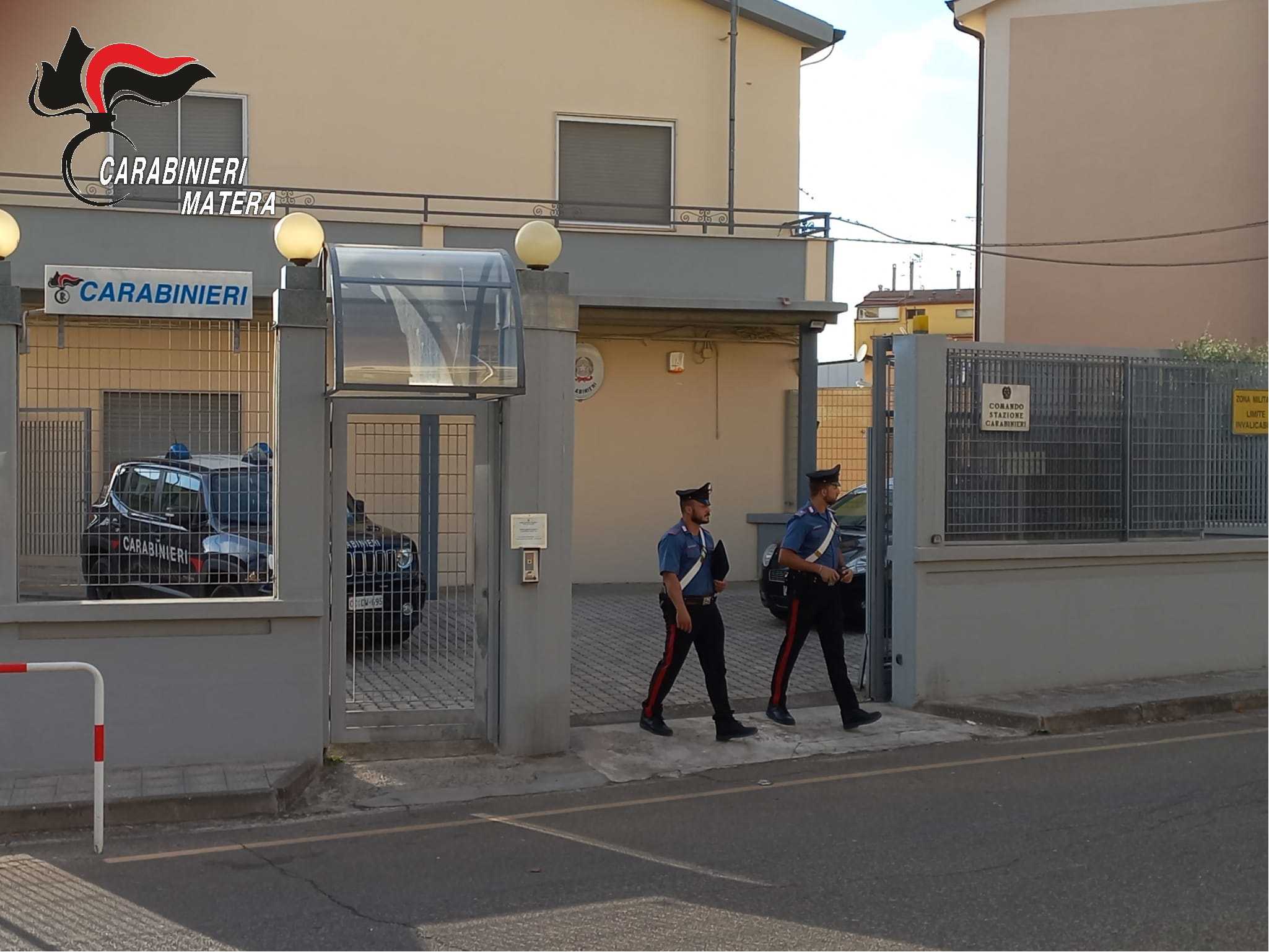 Ferrandina, anziano in shock anafilattico chiede aiuto recandosi alla Stazione Carabinieri: è salvo grazie ai militari