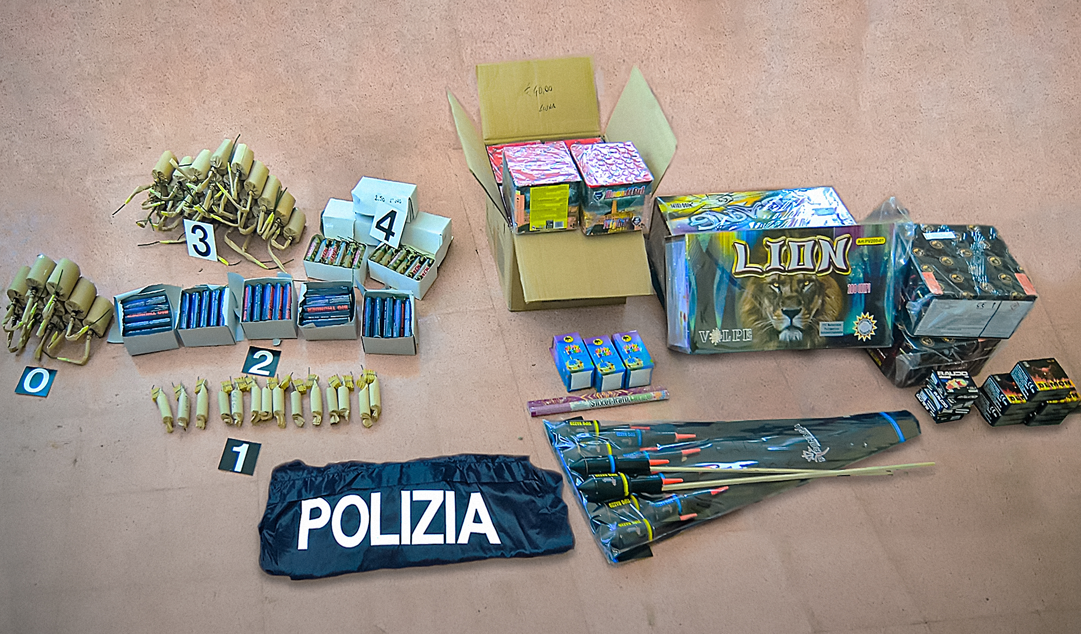 Matera, la Polizia di Stato sequestra oltre 16 kg di materiale esplodente e materiale pirotecnico e arresta 35enne materano