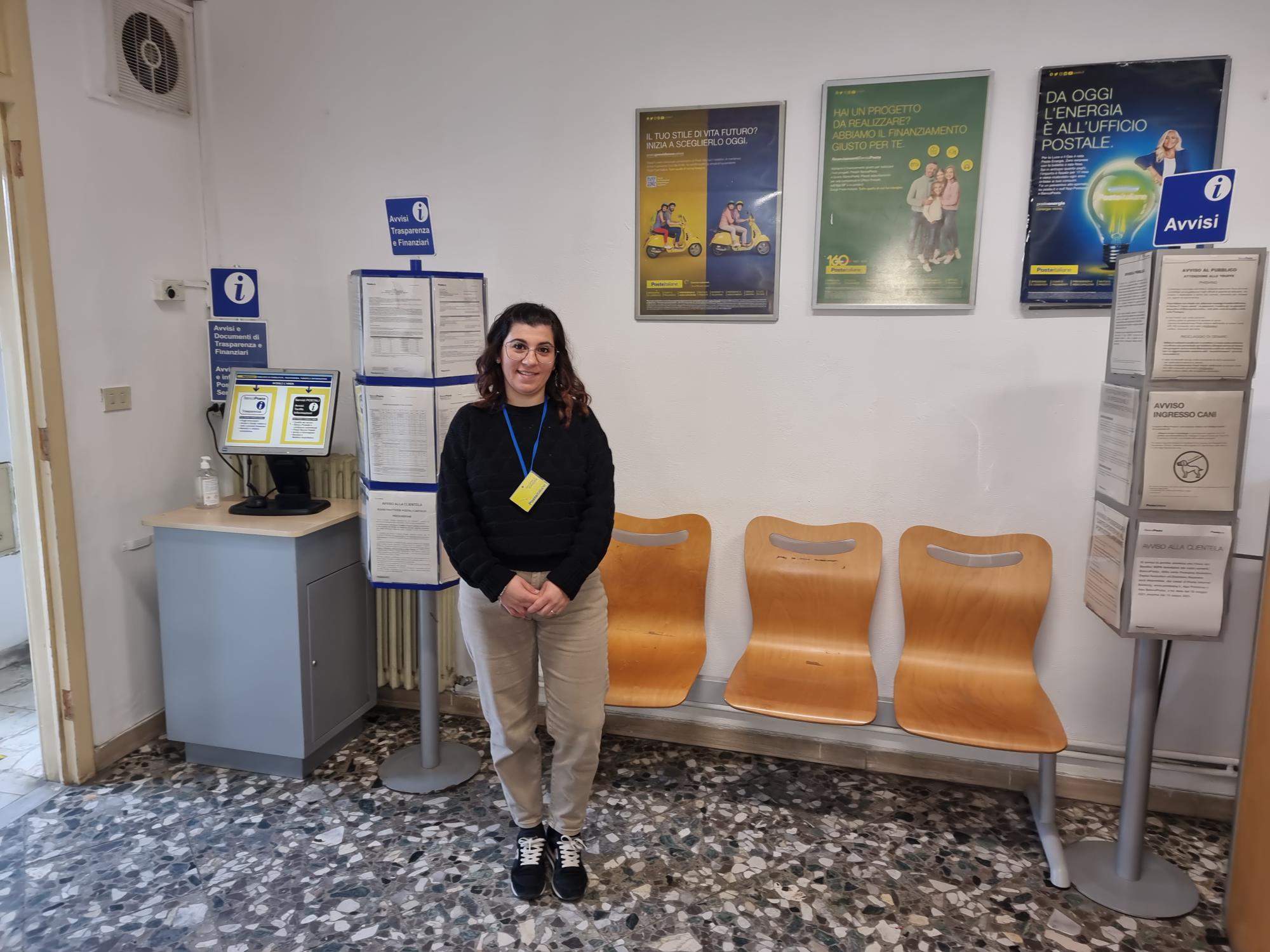 Poste Italiane si tinge di rosa nella Giornata Internazionale delle Donne: la testimonianza di Giuliana Vespe dell’ufficio postale di Accettura