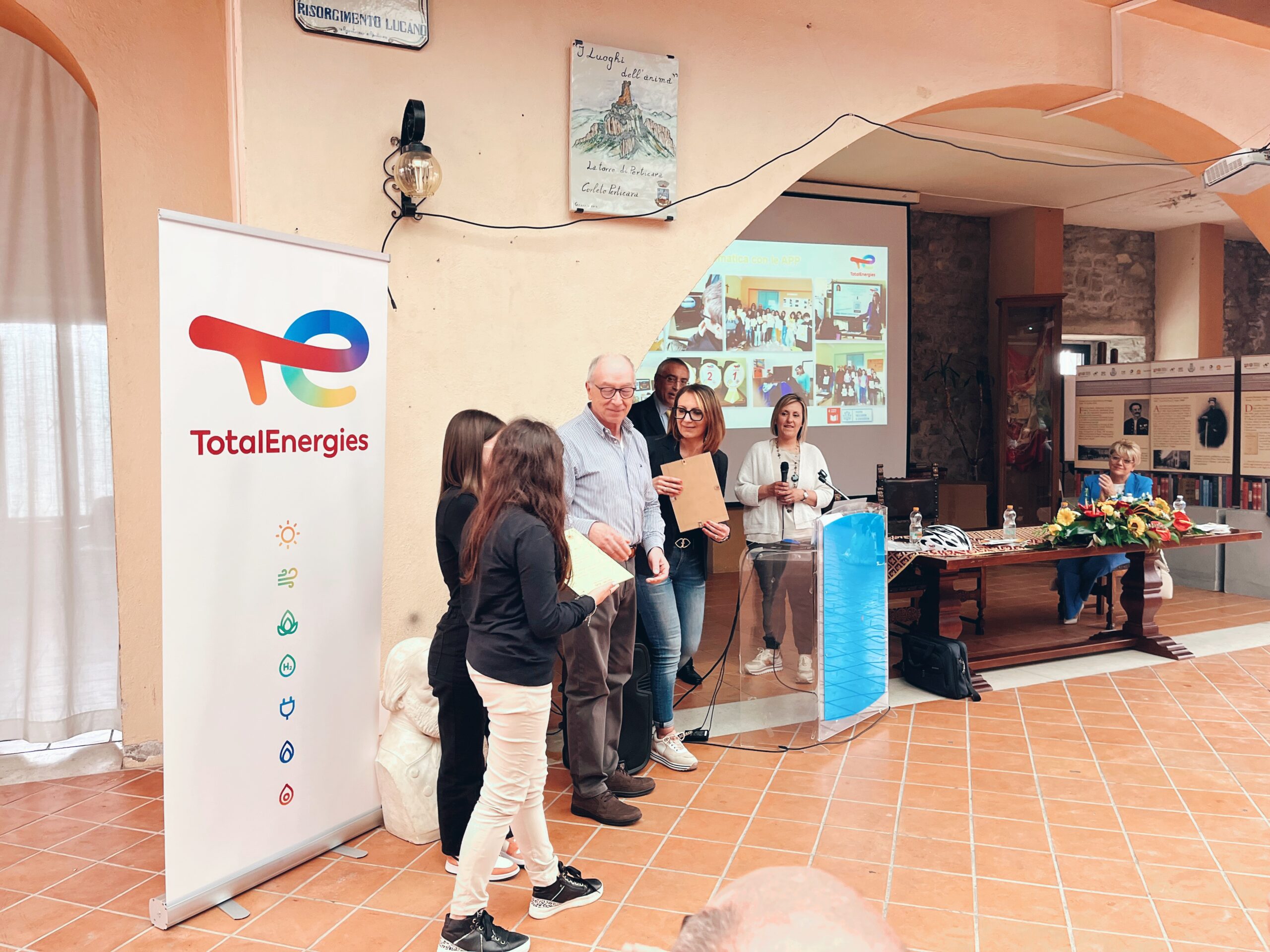 TotalEnergies, in un evento a Corleto presentati i progetti sociali della JV Tempa Rossa per gli studenti della Concessione “Gorgoglione”