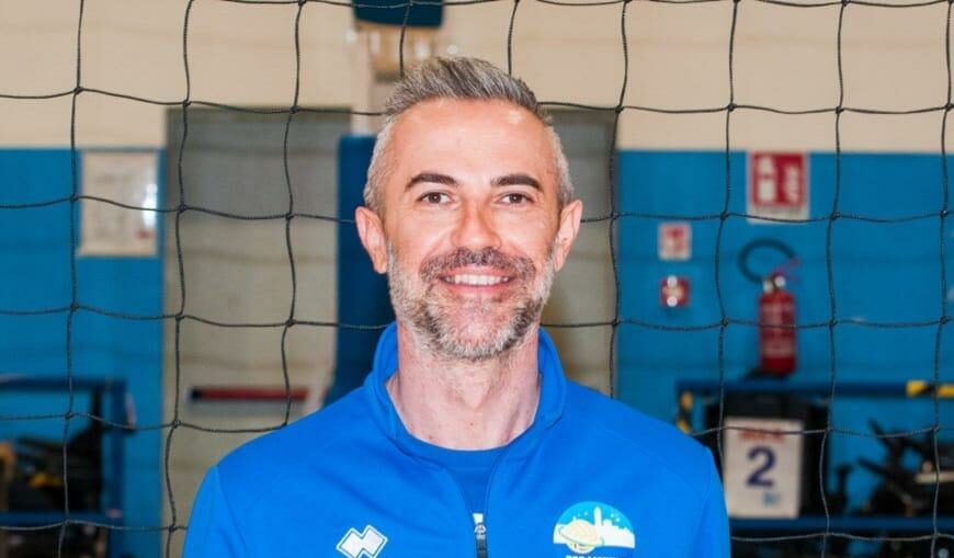 Coach Logallo confermato a pieni voti alla guida della formazione maschile della PSA Matera Volley che disputerà il prossimo campionato di serie C