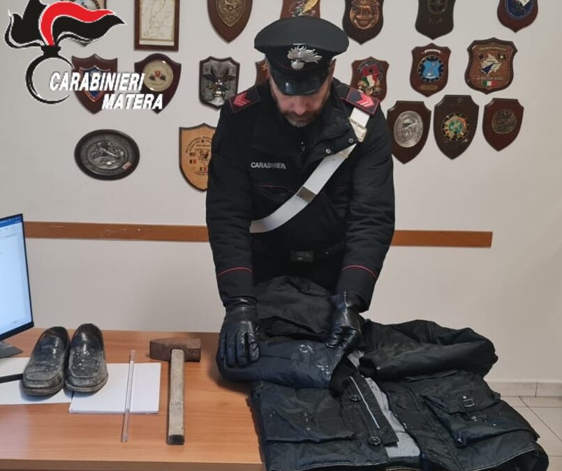 Identificato e denunciato dai Carabinieri di Bernalda il presunto responsabile del danneggiamento contro una nota casa funeraria