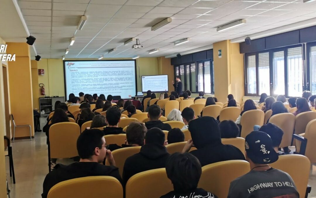 I Carabinieri di Tricarico incontrano gli studenti dell’Istituto d’istruzione secondario “Carlo Levi” nelle sedi di Grassano, Irsina e Tricarico